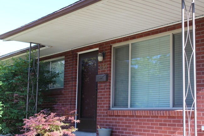 Building Photo - 436 E 6815 S