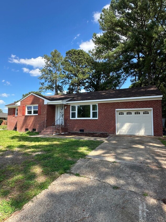 Foto principal - 3 Bedroom house in Western Branch