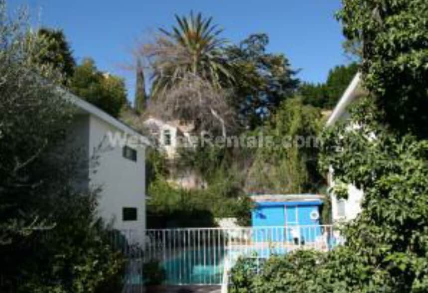 Primary Photo - 6637 Franklin Ave