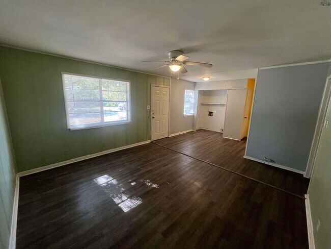 Foto del edificio - 1900 Huff St