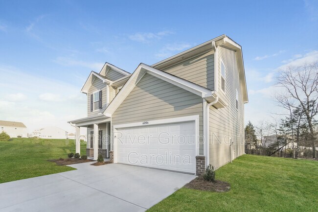 Building Photo - 6096 Coral View Dr