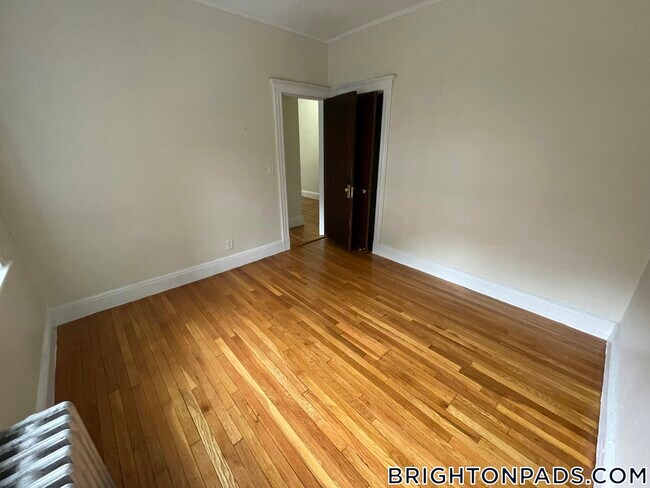 Foto del edificio - 1800 Commonwealth Ave