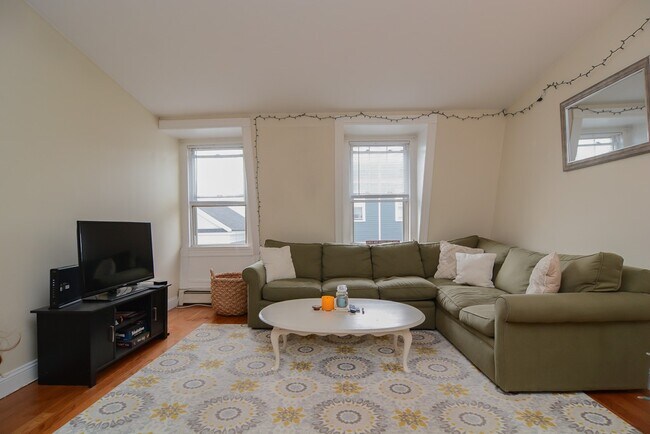 Foto del edificio - 546 E 8th St