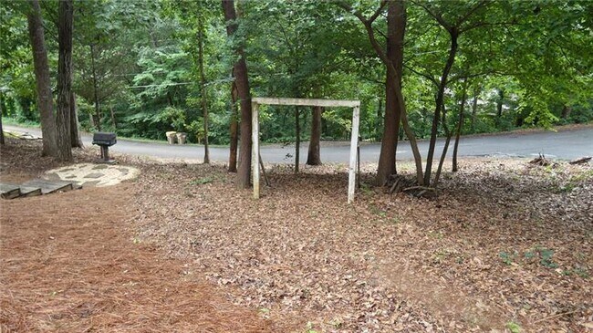 Building Photo - 6610 Overton Cir