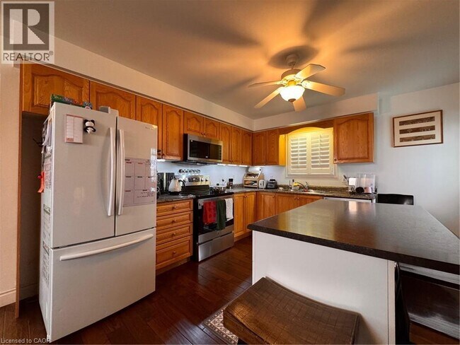 Building Photo - 564 Beechwood Dr