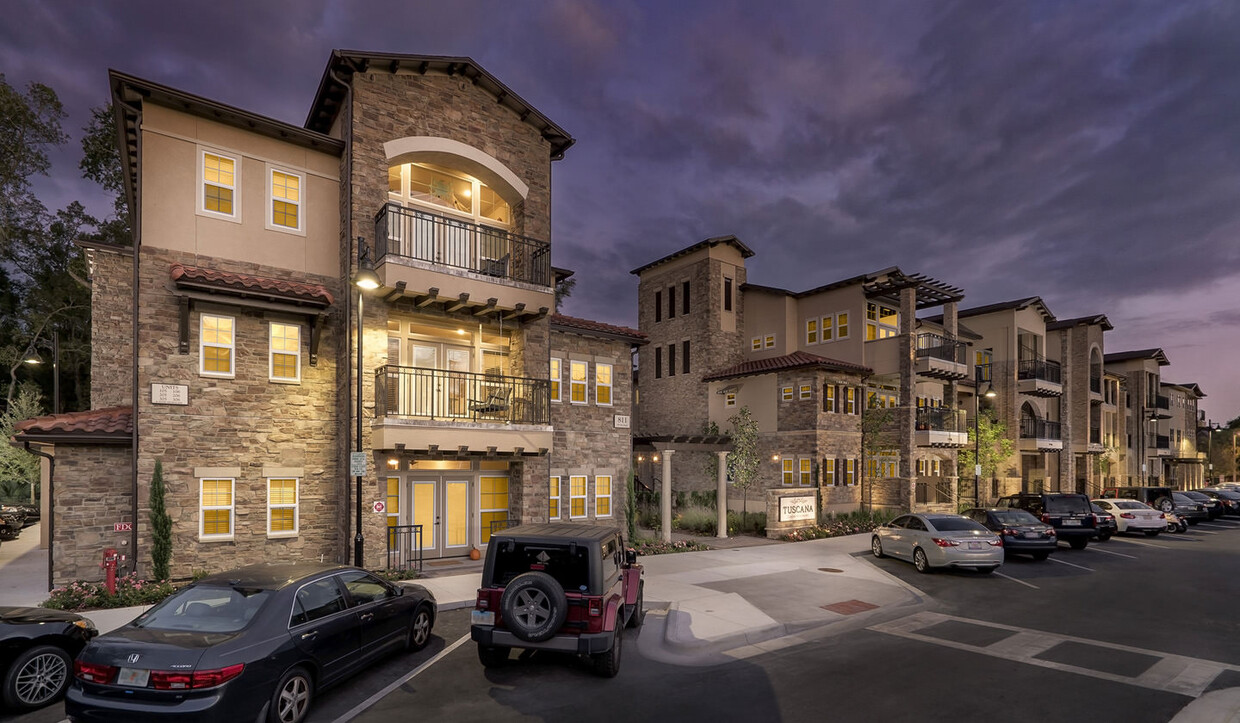 Foto principal - 811 SW 8 St