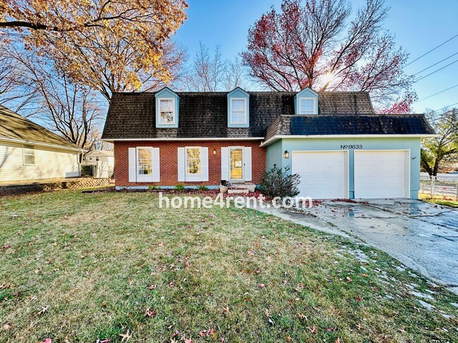 Foto del edificio - Wonderful Four Bedroom Home in Overland Pa...