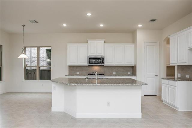 Foto del edificio - 8242 Zoysia Ln