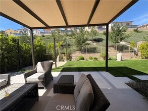 Building Photo - 125 Sabbia