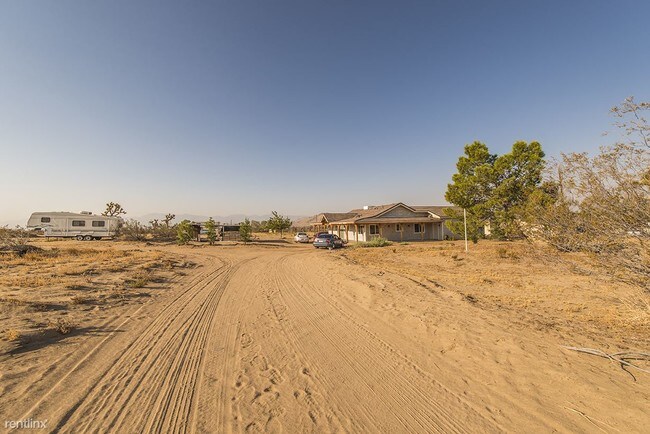 Foto del edificio - 16606 E Avenue J