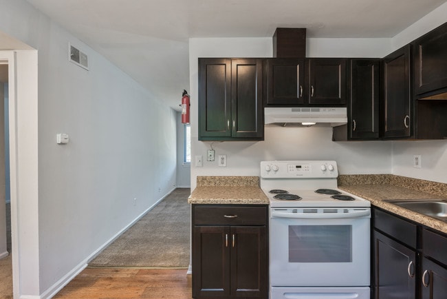 Building Photo - Serenity at Valley Creek