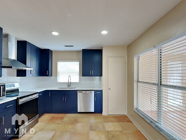 Foto del edificio - 1938 Blue Fox Ct