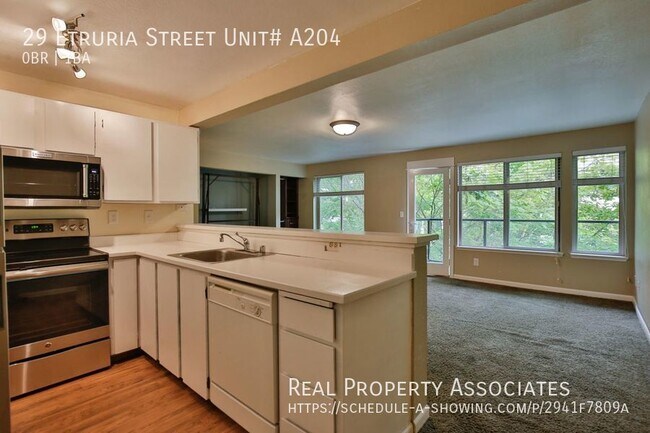 Building Photo - Awesome studio condo - walk to Fremont