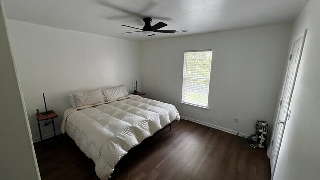 Foto del edificio - 3866 W Wilson St