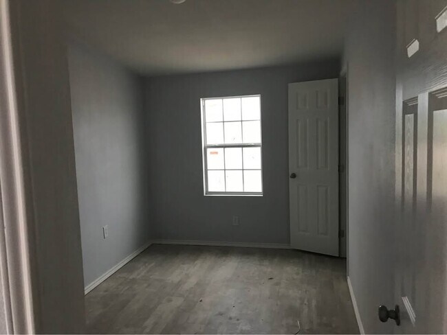 Building Photo - 25670 Brushline Rd