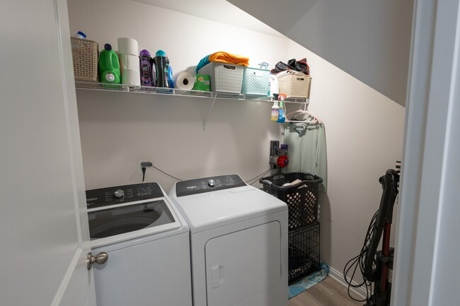 Building Photo - 3174 White Ash St