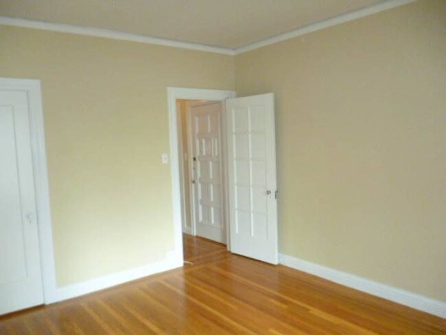 Building Photo - 1 bedroom in San Francisco CA 94109