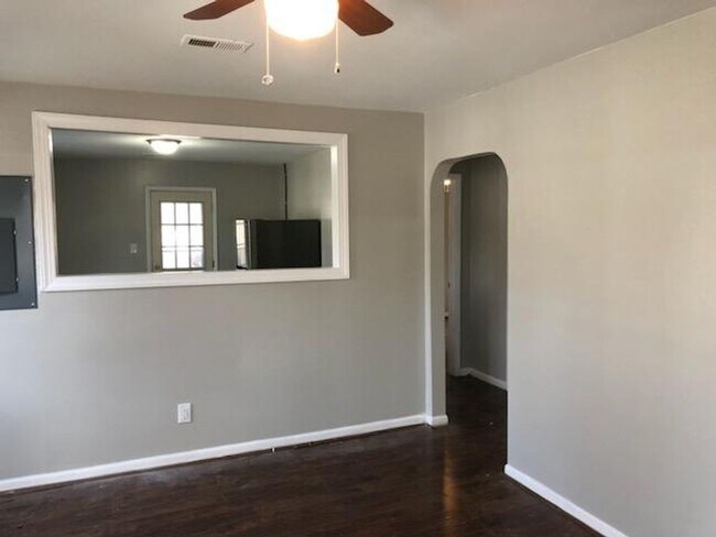 Building Photo - 2 bedroom remodeled home