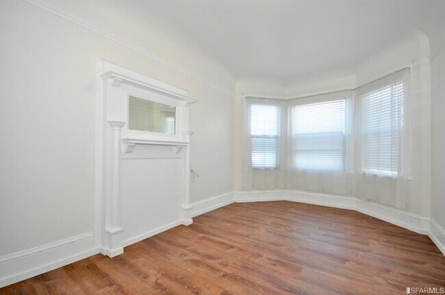 Foto del edificio - 1545 Taylor St