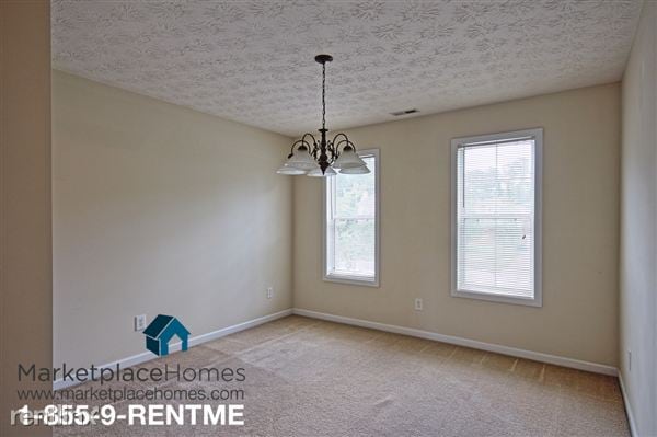 Building Photo - 9259 Willow Tree Ct