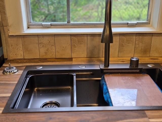 Foto del edificio - 233 Grant Cir