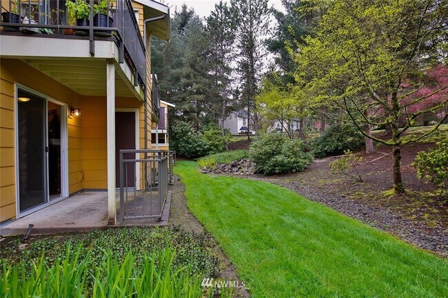 Building Photo - 12642 100th Ln NE