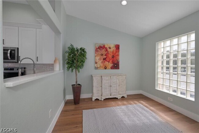 Building Photo - 26729 Little John Ct