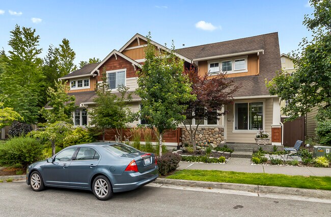 Building Photo - 14810 9th Dr SE