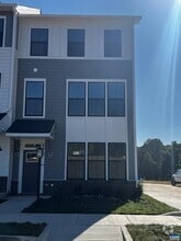 Building Photo - 2215 Swallowtail Ln