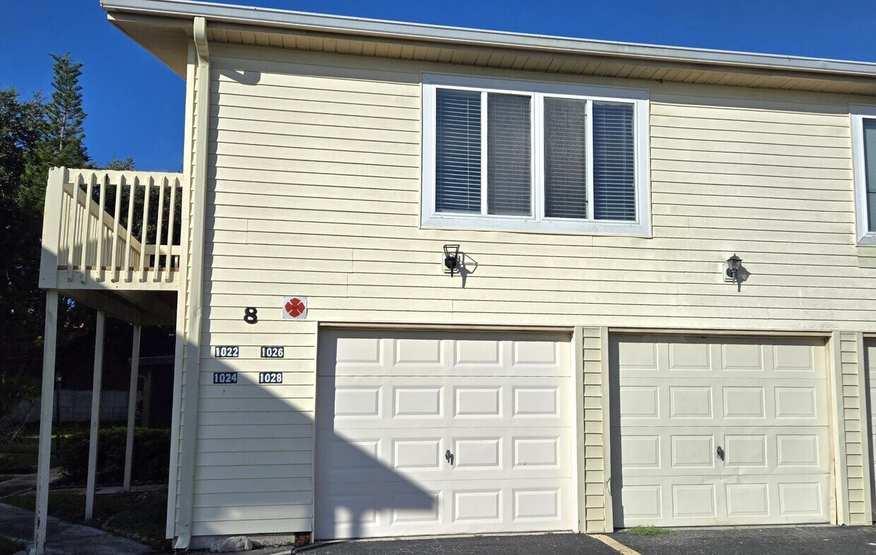 Foto principal - 1024 Spring Meadow Dr