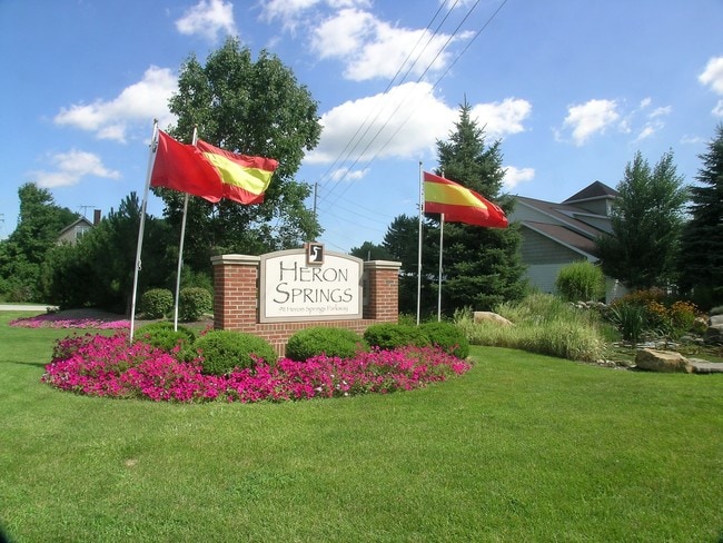 Foto del edificio - Heron Springs Apartments