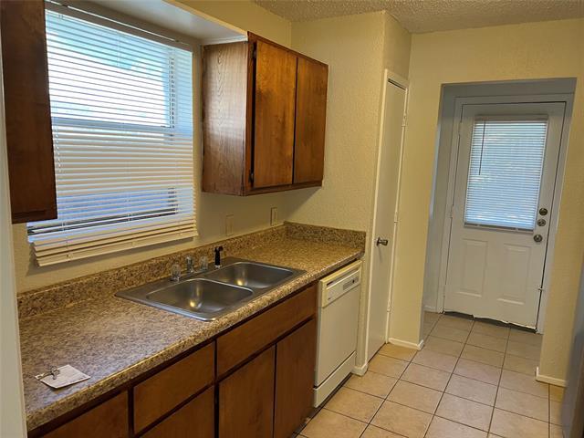 Foto del edificio - 1613 Windsong Ln