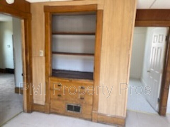 Foto del edificio - 3364 N Richards St