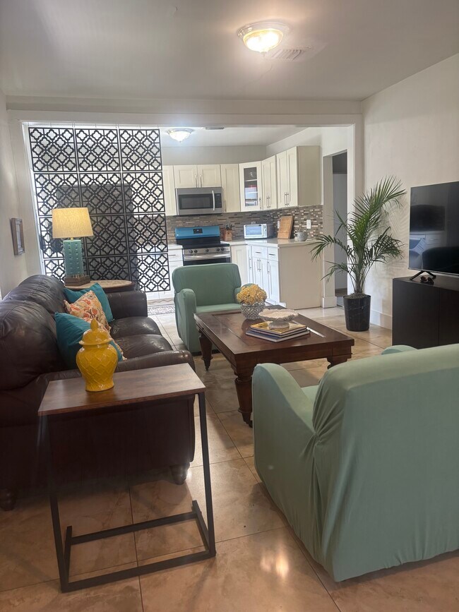 Foto del edificio - 779 NW 97th St