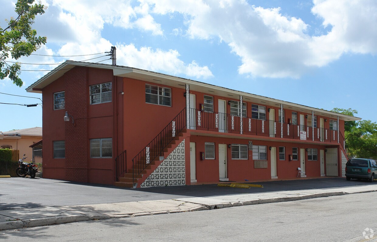 Foto del edificio - 611 NW 14th Ave