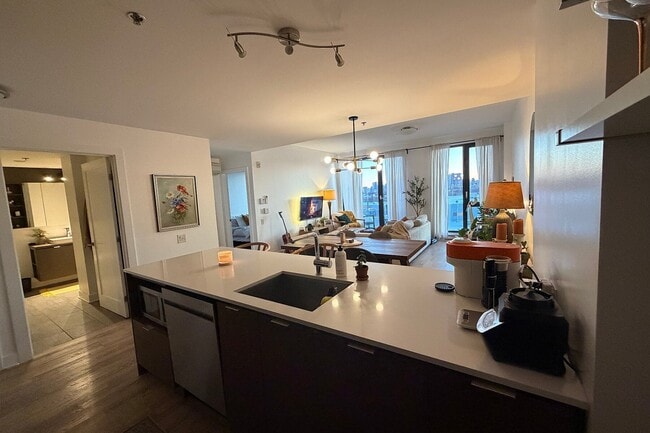 Photo du bâtiment - 3100 Rue Rachel E