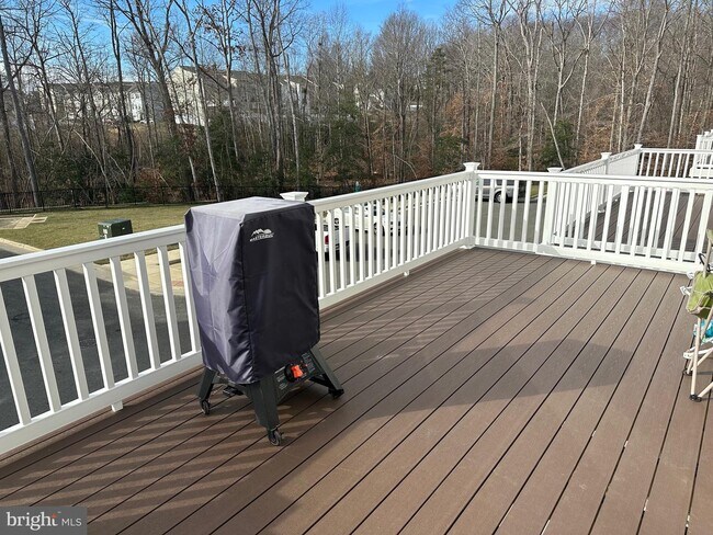 Foto del edificio - 1130 Dovetail Cir