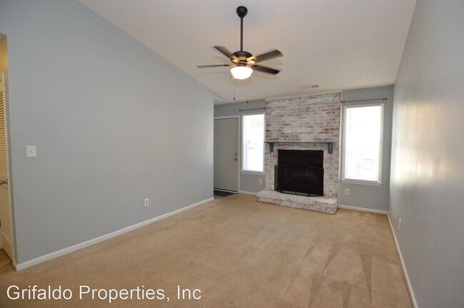 Building Photo - 2 br, 2 bath House - 1175 Shroyer Circle