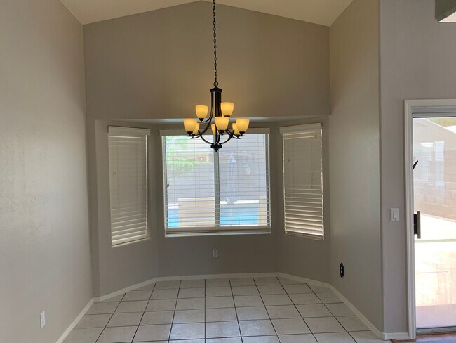 Building Photo - Spacious 3-Bedroom Home with Pool in Beaut...