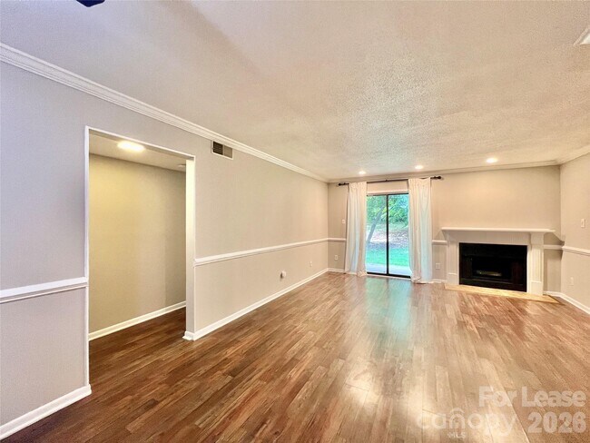 Foto del edificio - 2901 Heathstead Place
