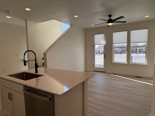 Photo - 5246 N Robb St House