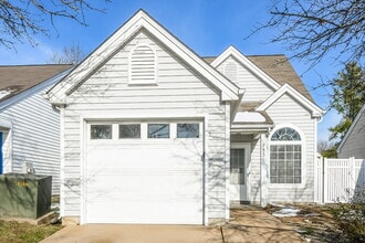 Building Photo - 753 Liberty Village Dr