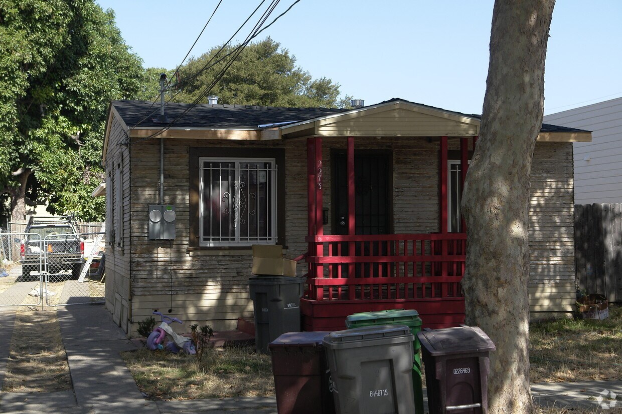 Primary Photo - 2273-2277 85th Ave