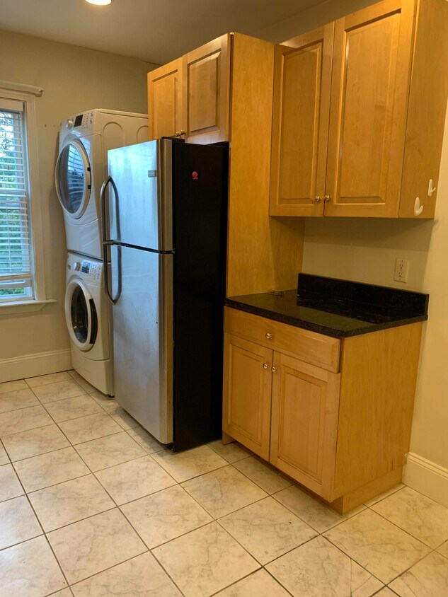Foto principal - 23 Aspinwall Ave