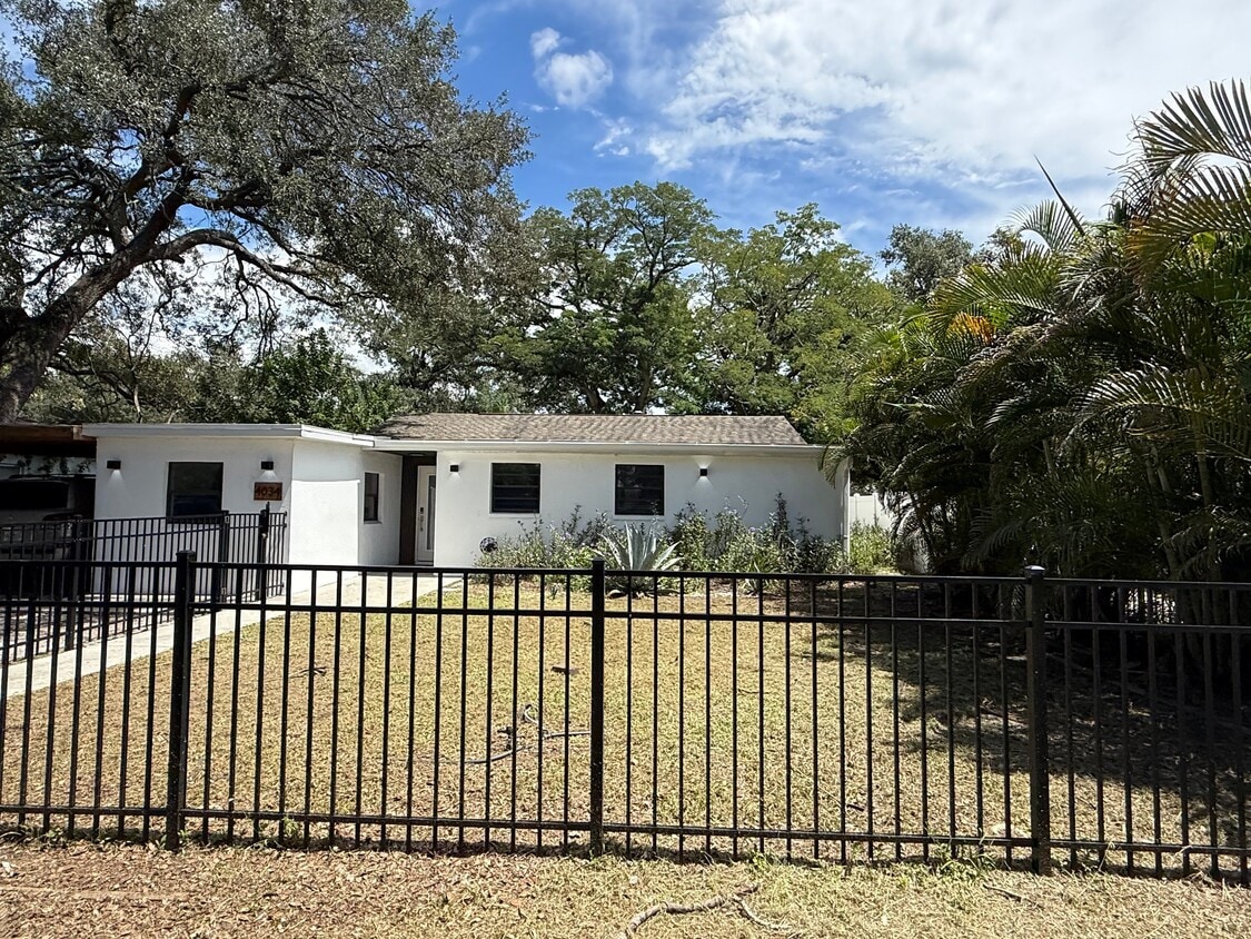 Photo - 4034 S Westshore Blvd (Tampa, FL)