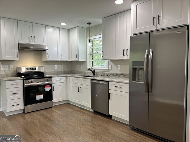 Foto del edificio - 720 Jewel Pl SW