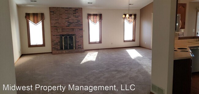 Building Photo - 3 br, 2 bath House - 1511 S Azalea Dr