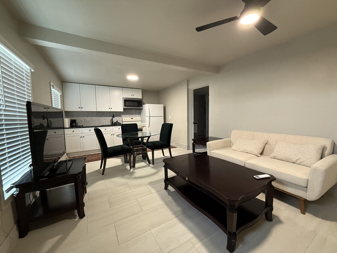 Foto del edificio - 3100 Thomas Ave