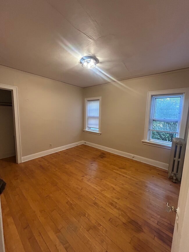 Foto del edificio - 1723 E Beverly Rd