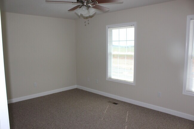 Foto del edificio - ****$500 OFF FIRST MONTHS RENT****3 Bedroo...
